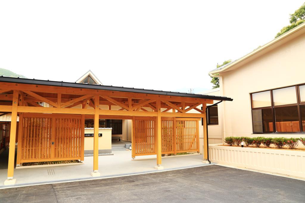 Iruka Onsen Hotel Seiryuusou Кумано Екстериор снимка